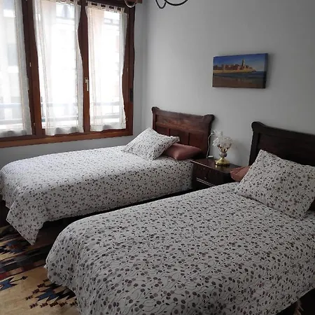 Apartamento Espacioso En Pleno Centro De Gijon Lägenhet *